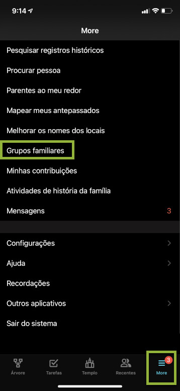 No canto inferior direito da tela, toque mais e, em seguida, Family Groups para chegar ao recurso de grupos familiares no aplicativo móvel iOS.