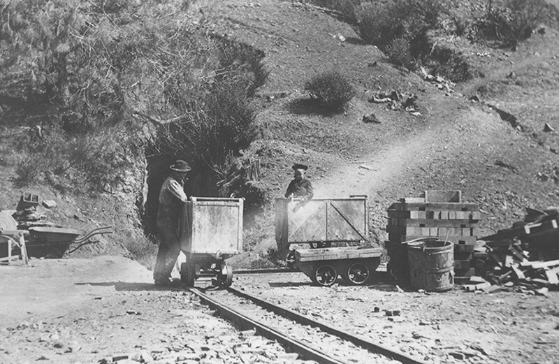 chinese men mine for gold during the california gold rush.