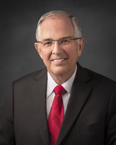 Ảnh chân dung của Anh Cả Neil L. Andersen