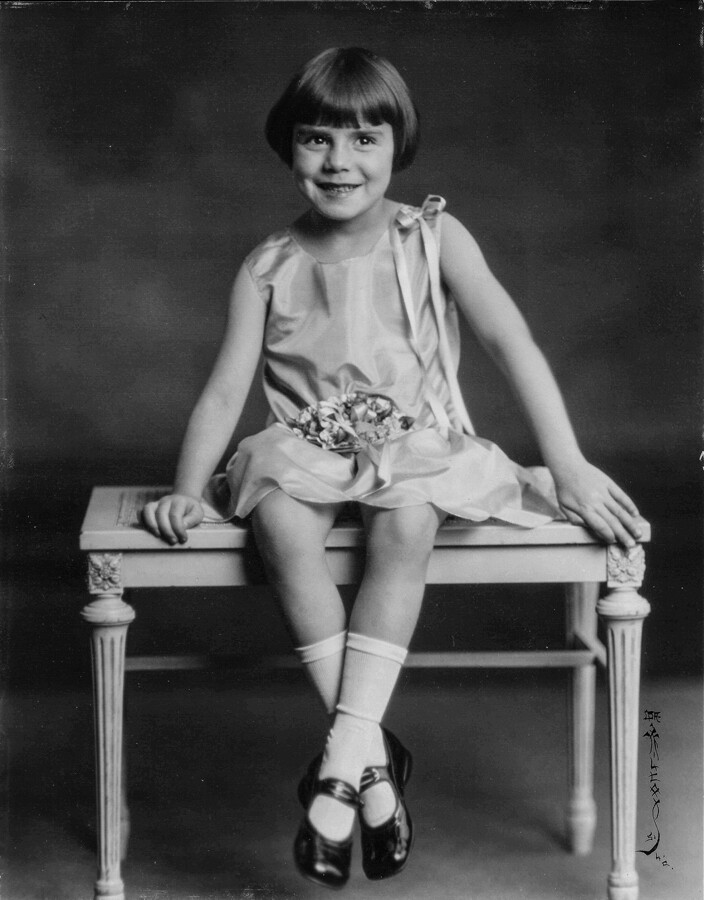 Young girl from 1920s