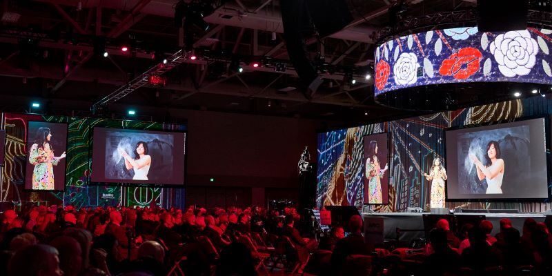 Dana Tanamachi parla a RootsTech 2025