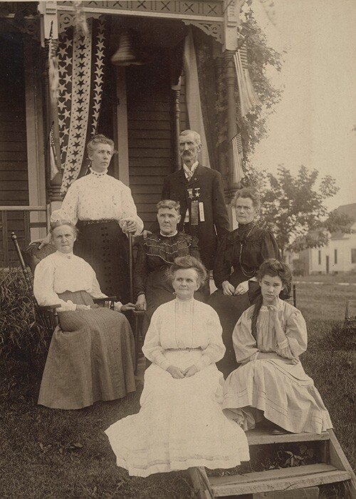 Civil war veteran and his family in the 1870 census
