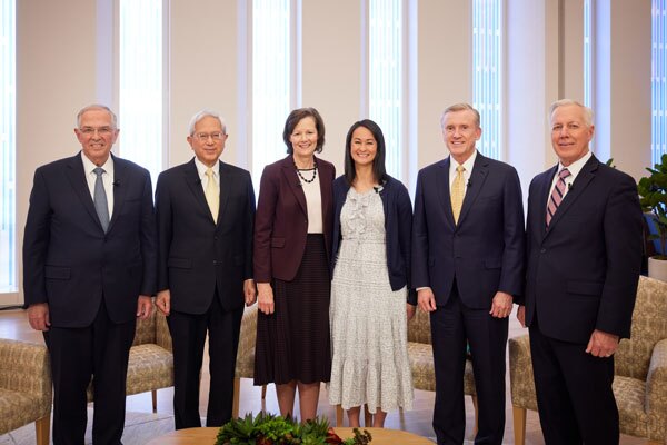 Elder Neil L. Andersen, Elder Gerrit W. Gong, Sister Susan H. Porter, Sister Kristin M. Yee, Elder Kevin R. Duncan, and Elder Kevin S. Hamilton