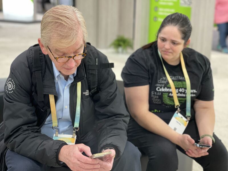 Deltar i släktforskningskonferensen RootsTech där Ancestry är platinumsponsor.