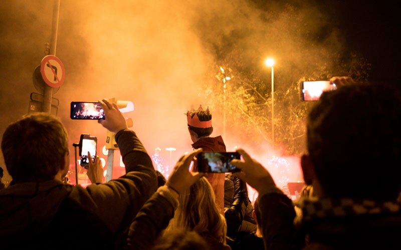 To celebrate 3 Kings Day, people participate in a parade called the Cabalgata de Reyes