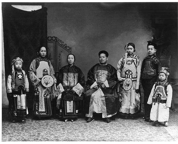 Chinese immigrant family, 1910